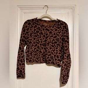 Abercrombie & Fitch cropped shirt